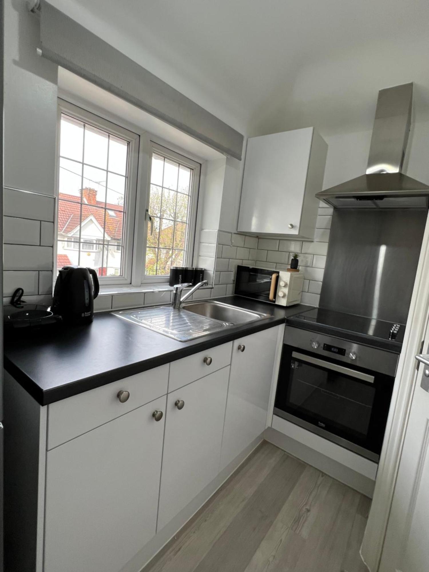 Charming Studio 30Min To Central London Londres Exterior foto